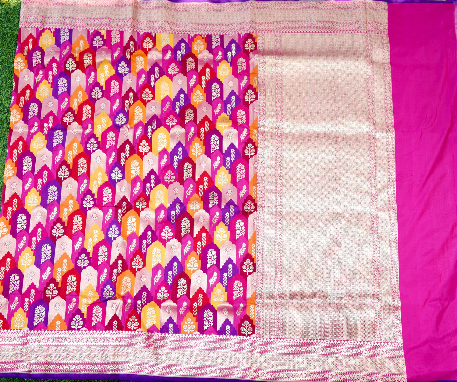 Handwoven Banarasi Katan Silk Rangkat Saree in Rani Pink