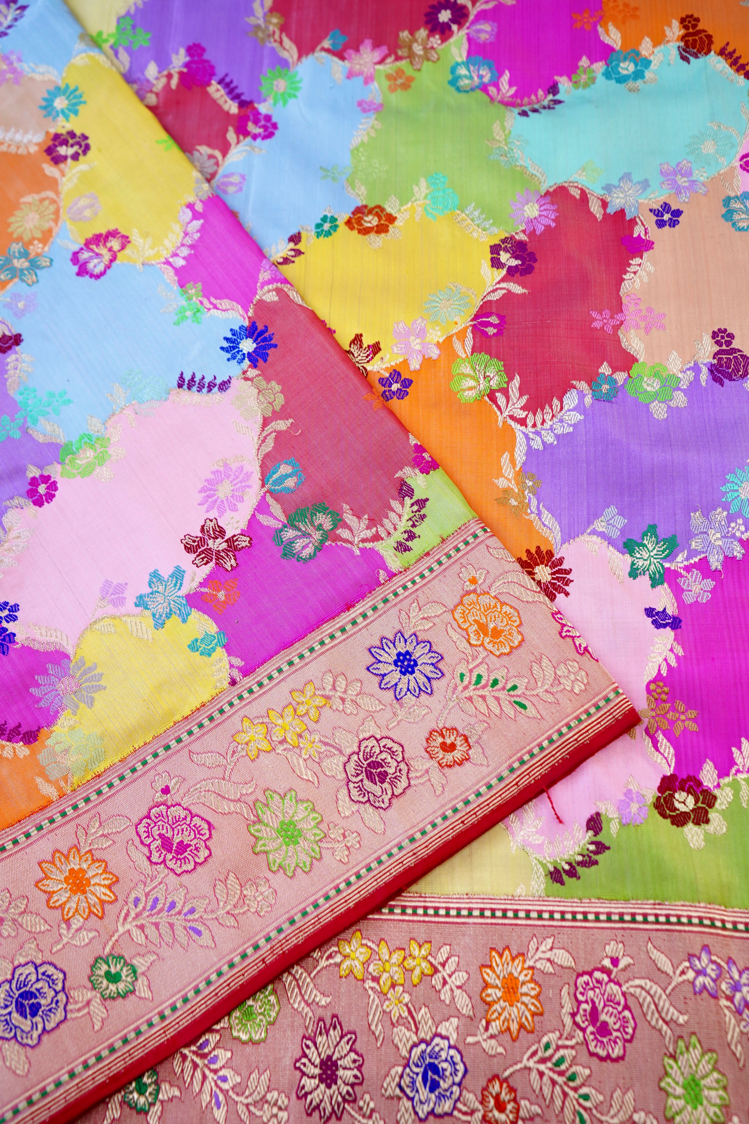 Handloom Banarasi Pure Katan Silk Dum Rangkat Kadwa Saree