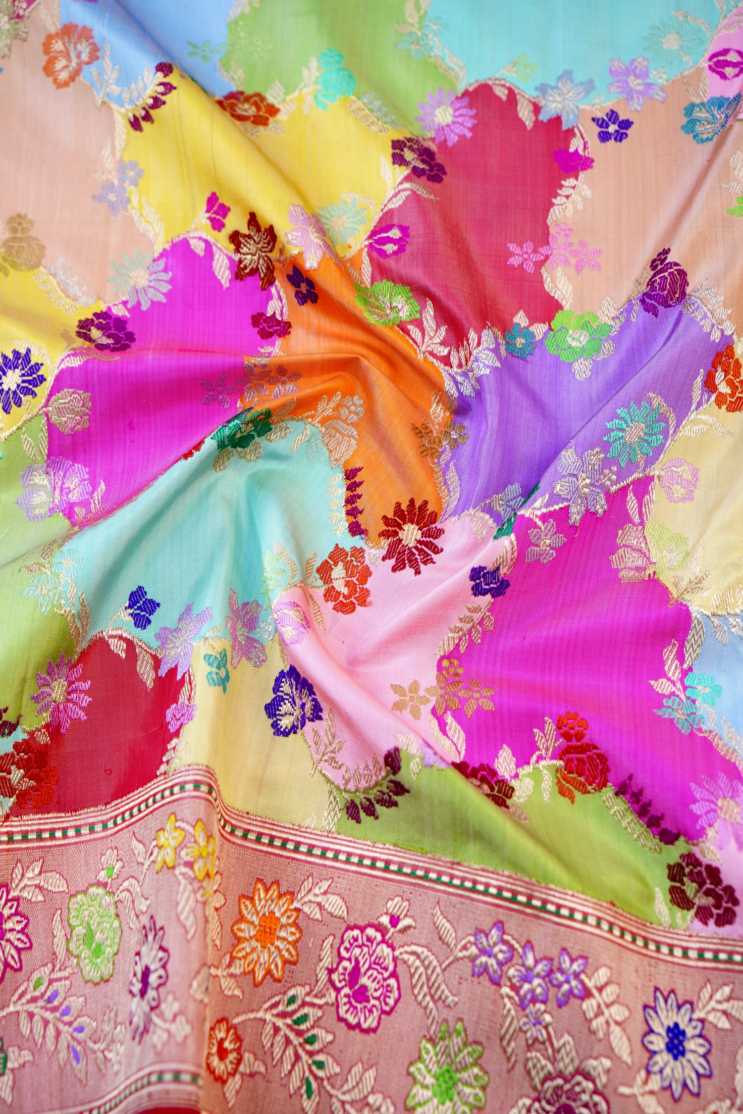 Handloom Banarasi Pure Katan Silk Dum Rangkat Kadwa Saree