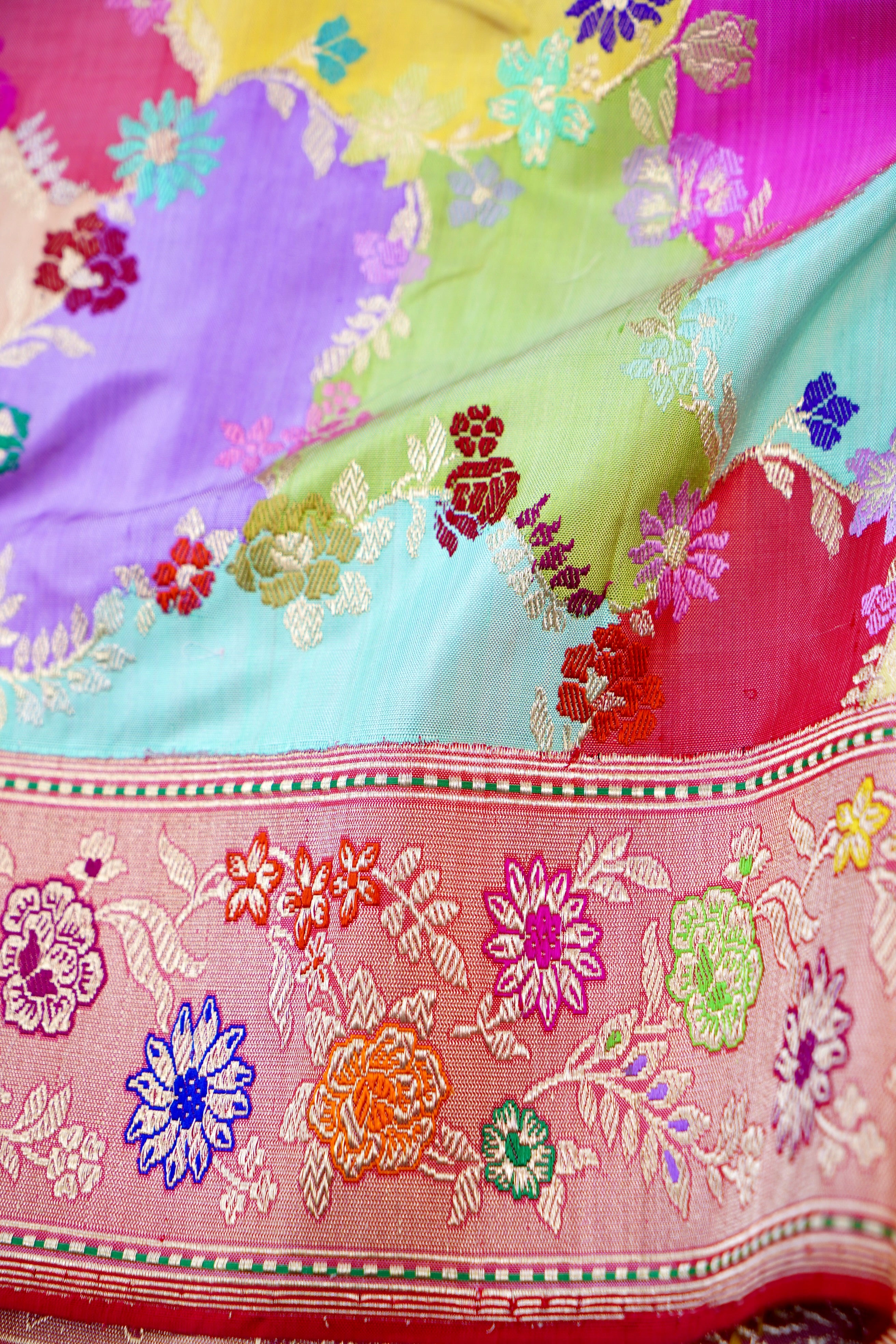 Handloom Banarasi Pure Katan Silk Dum Rangkat Kadwa Saree