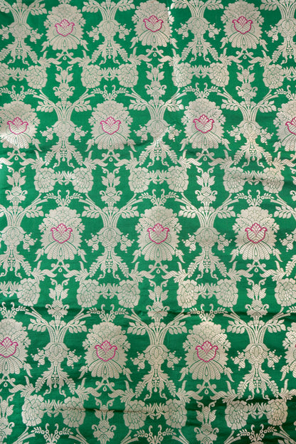 Pure Brocade Banarasi Mehraab Boota Fabric