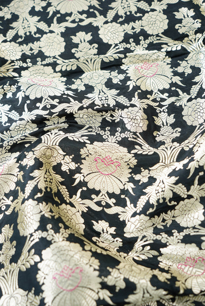 Pure Brocade Banarasi Mehraab Boota Fabric