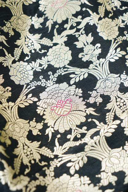 Pure Brocade Banarasi Mehraab Boota Fabric
