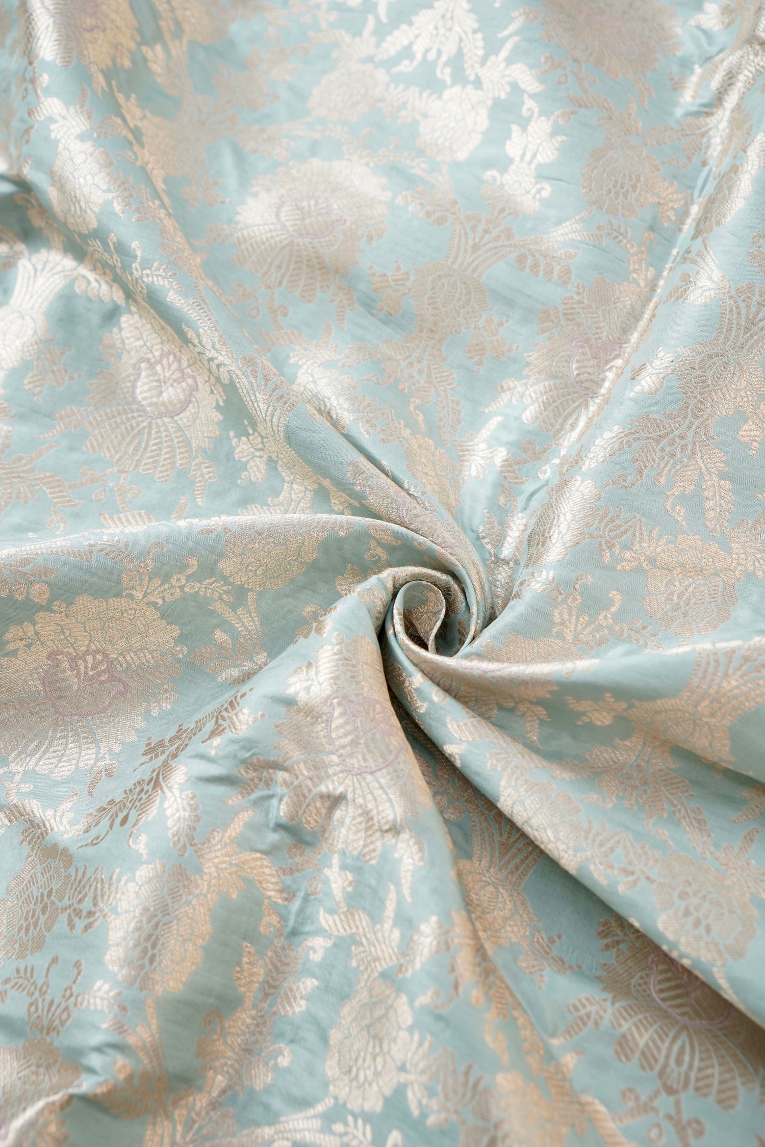 Pure Brocade Banarasi Mehraab Boota Fabric