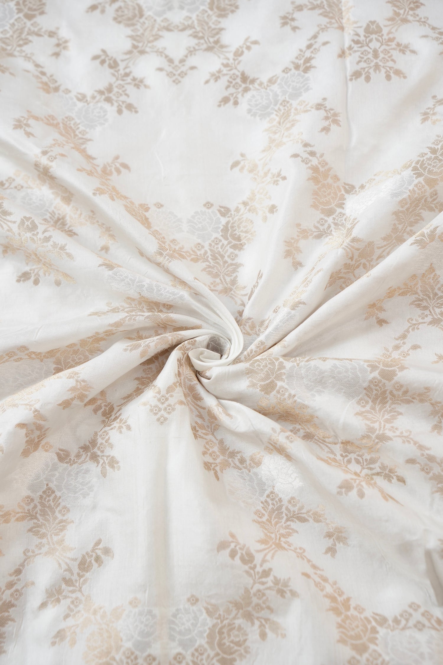 Handloom Pure Brocade Rose Banarasi Fabric