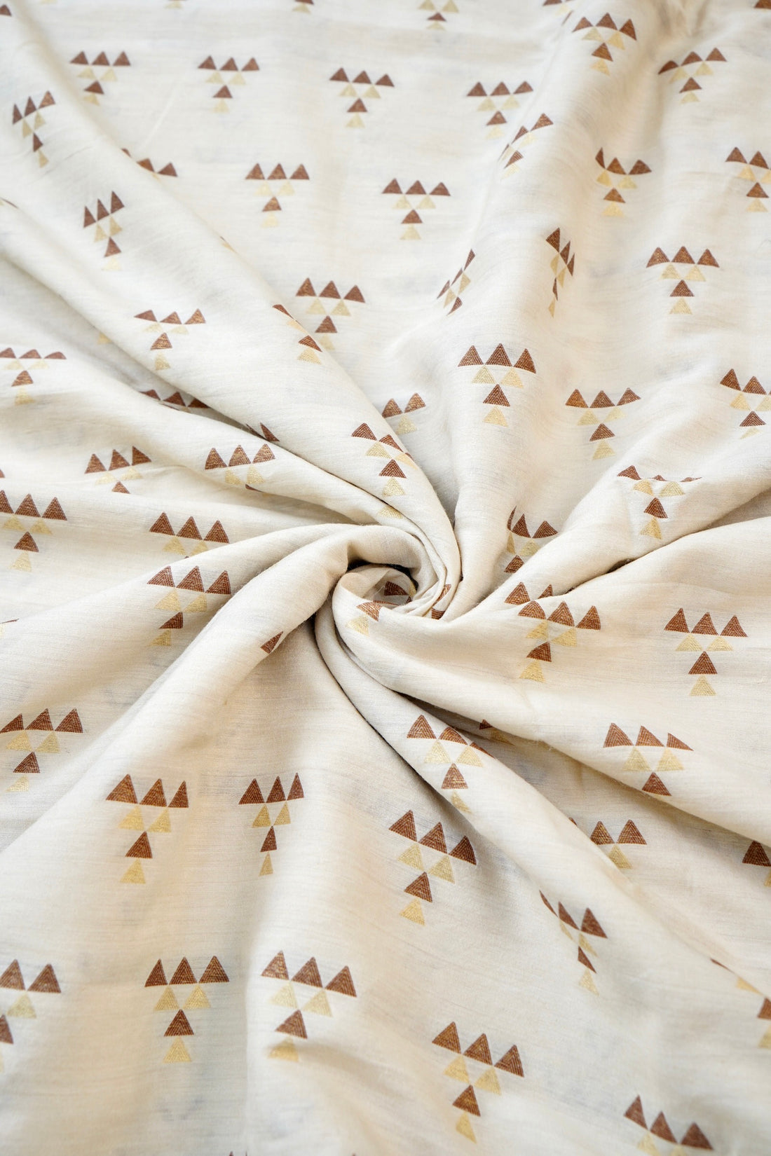 Moonga Silk Handloom Banarasi Dyeable Fabric