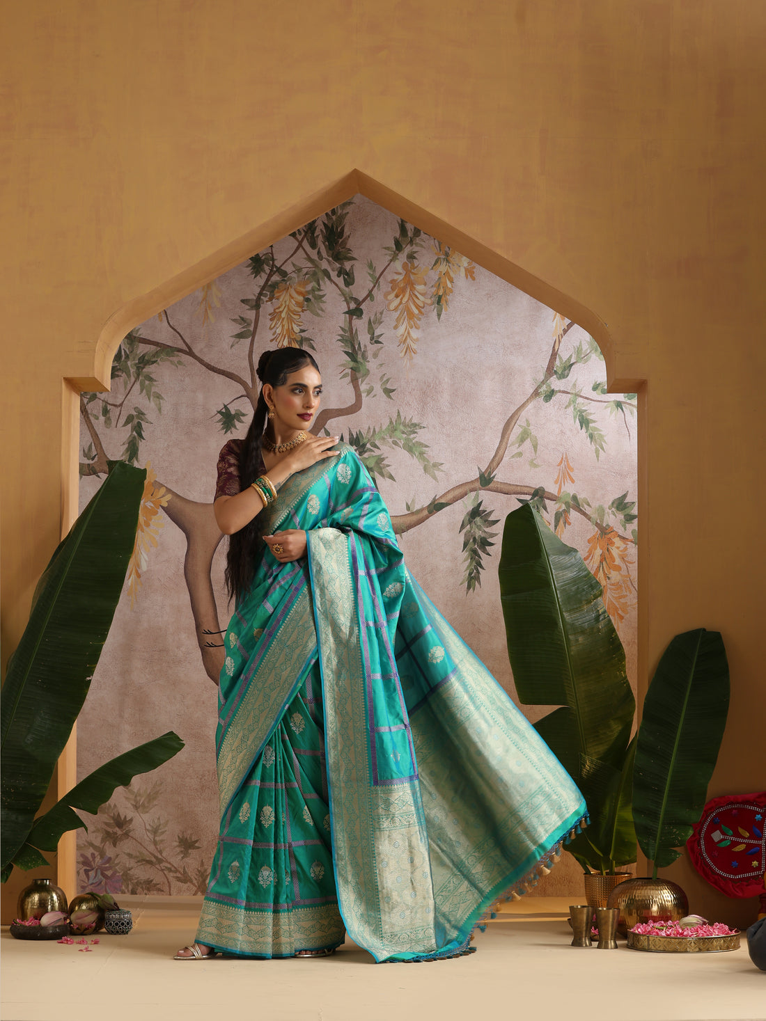 Handloom Banarasi Katan Silk Kadwa Jangla Saree