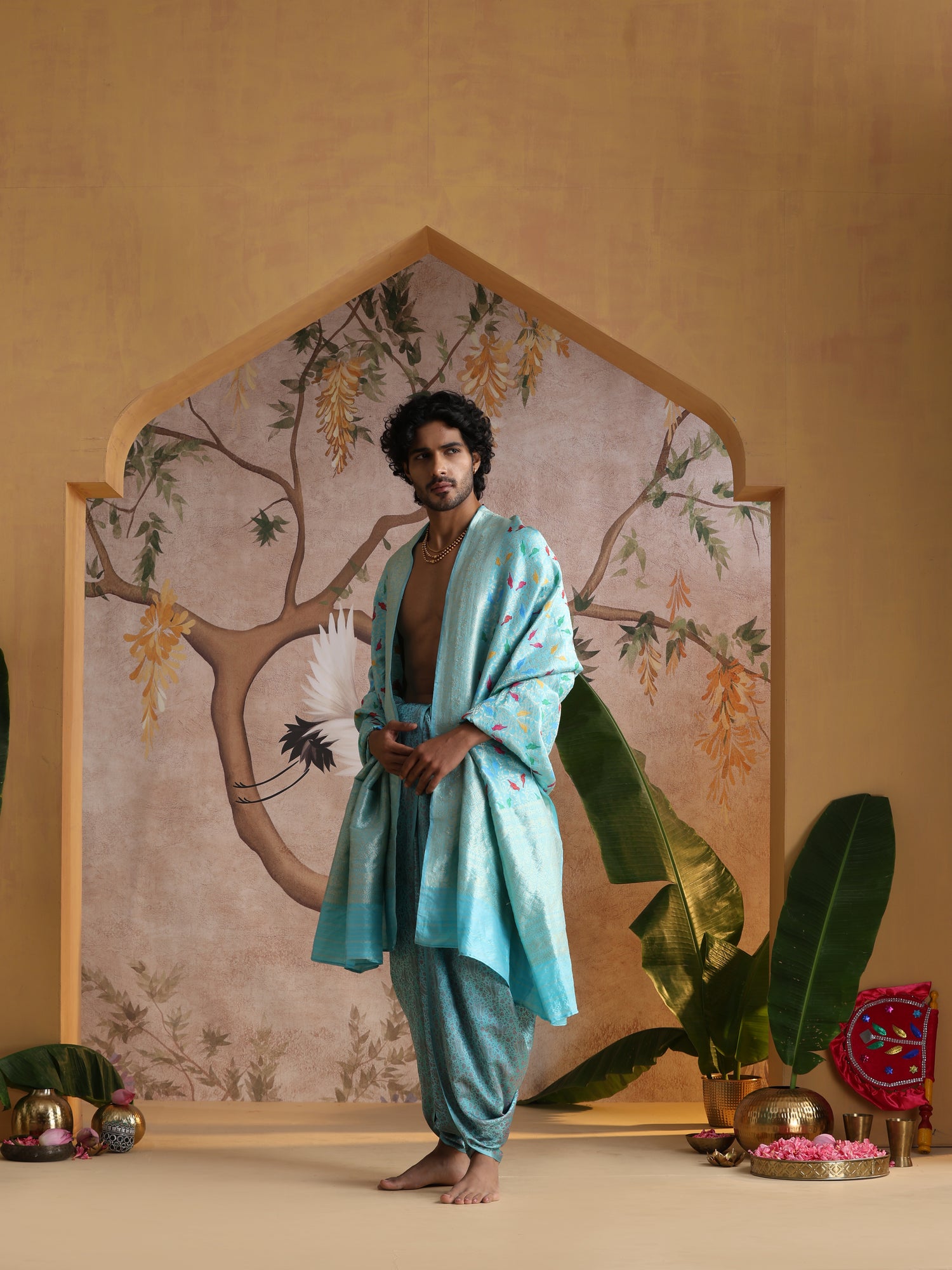 Handloom Banarasi Nawabi Ambi Tanchoi Silk Fabric