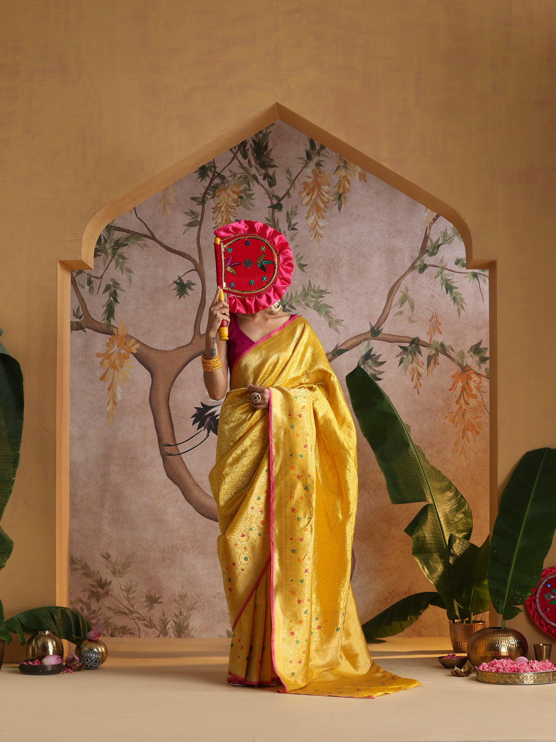 Handloom Banarasi Zari Tanchoi Kadwa Saree