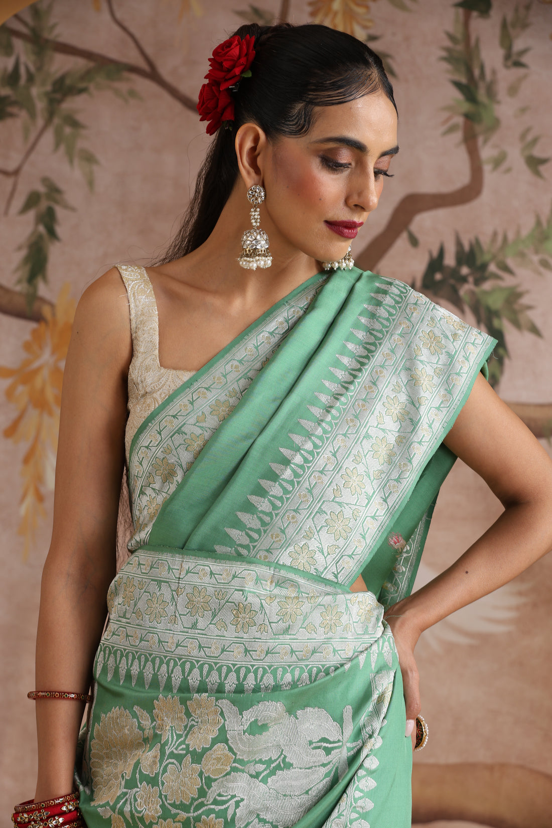Handloom Banarasi Katan Silk Kadwa Ektara Kumudini Saree