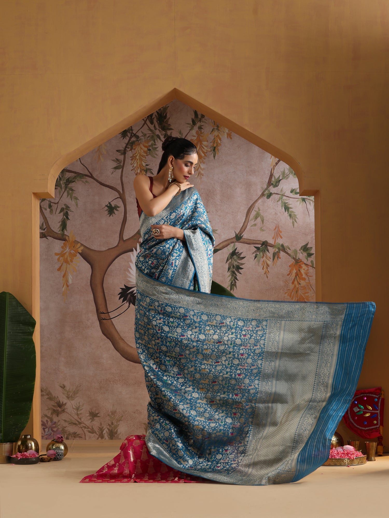 Handloom Banarasi Katan Shikargah Saree