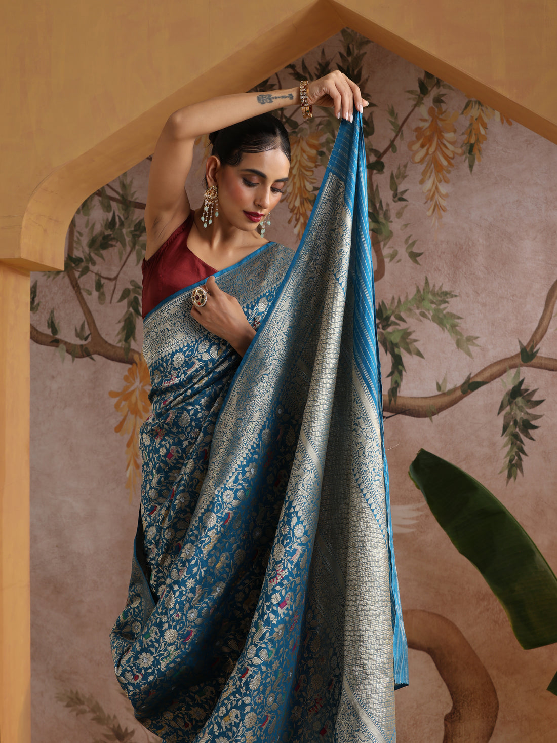 Handloom Banarasi Katan Shikargah Saree