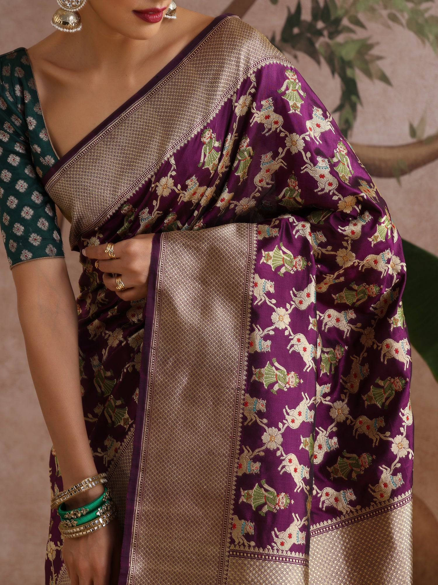 Handloom Banarasi Katan Silk Nandi Jaal Saree
