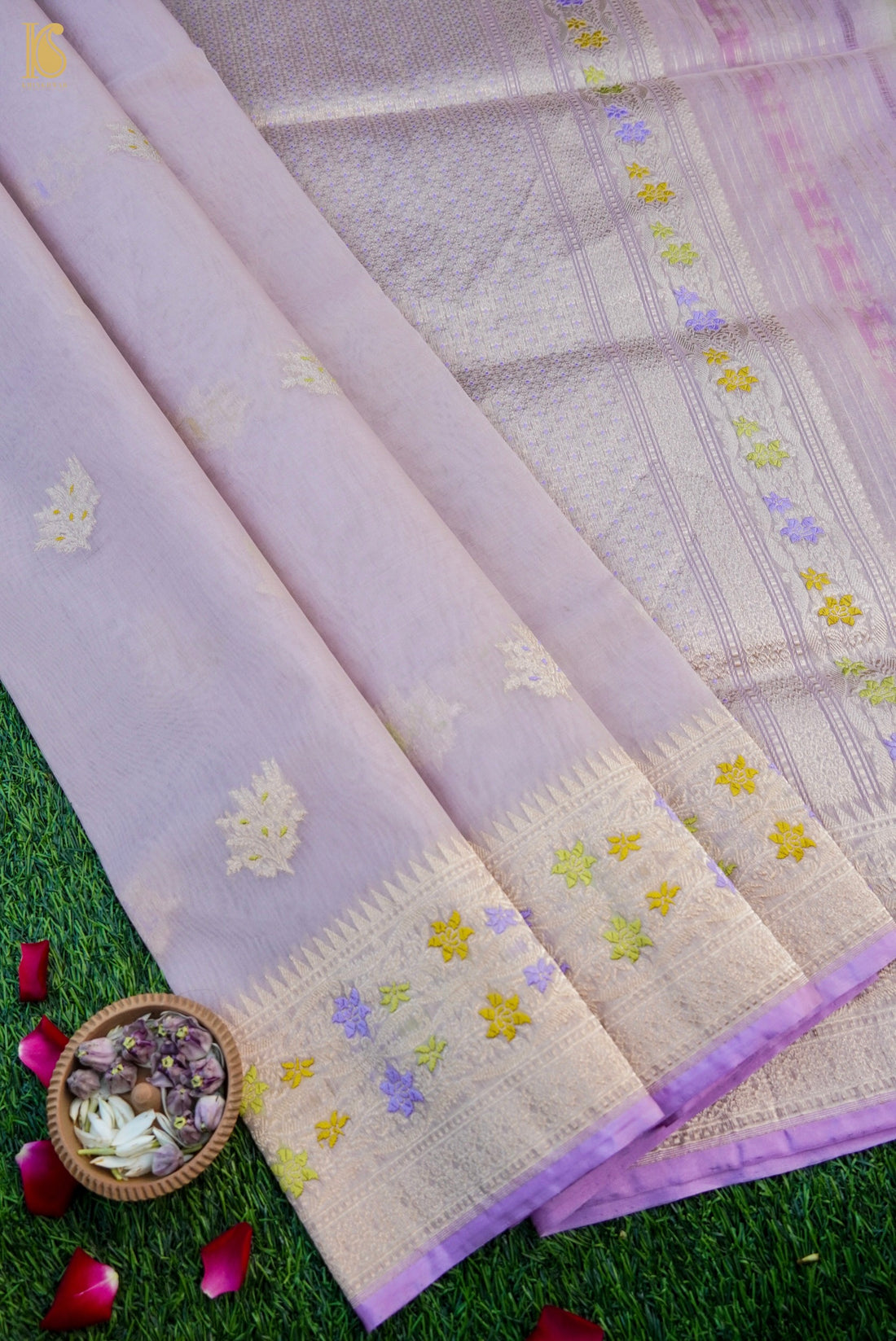 Handloom Banarasi Kora Silk Kadhua Saree