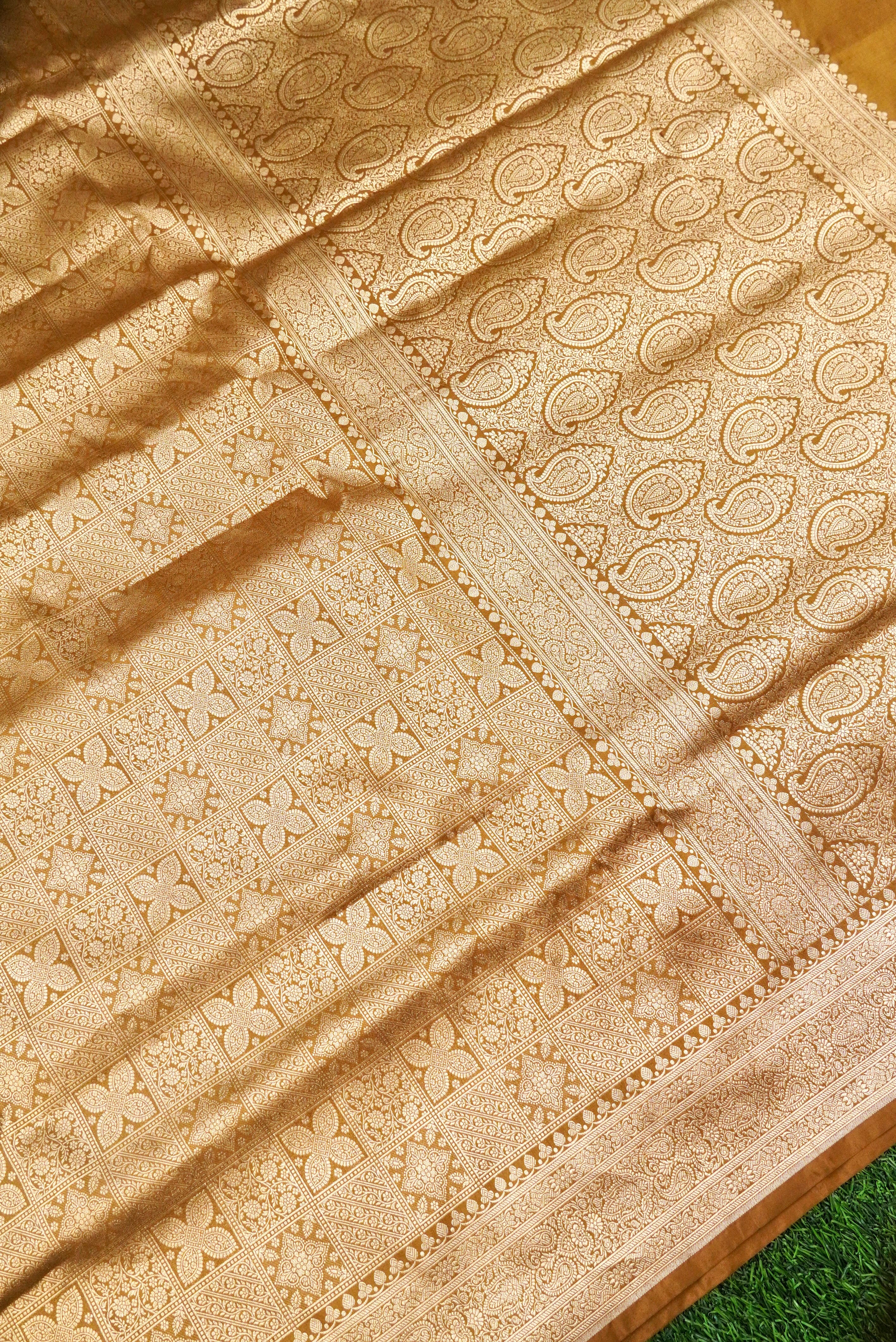 Handloom Banarasi Katan Silk Zari Tanchoi Saree