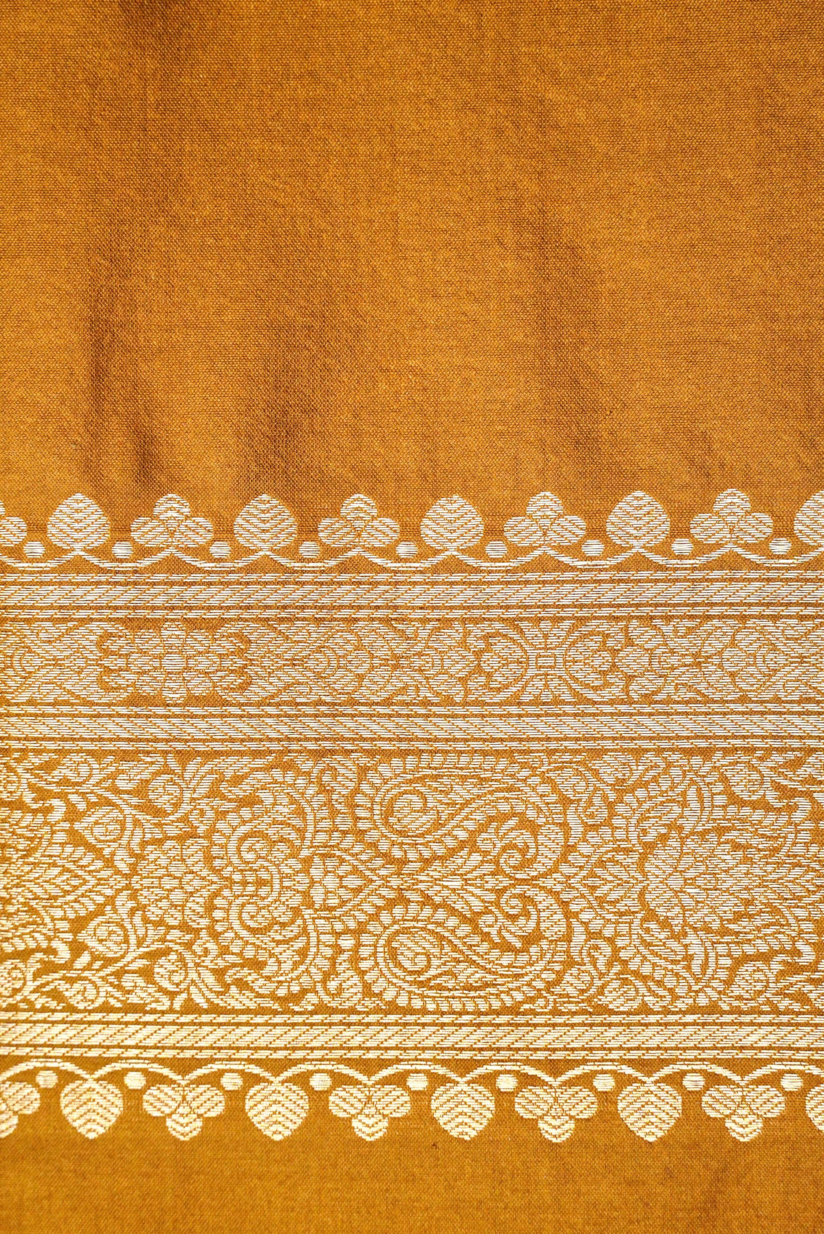 Handloom Banarasi Katan Silk Zari Tanchoi Saree