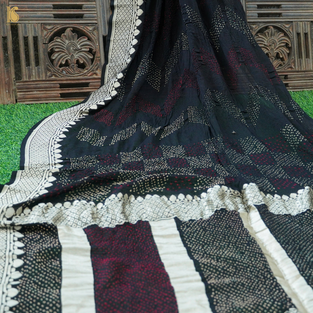 Black Pure Georgette Handloom Banarasi Bandhani Saree