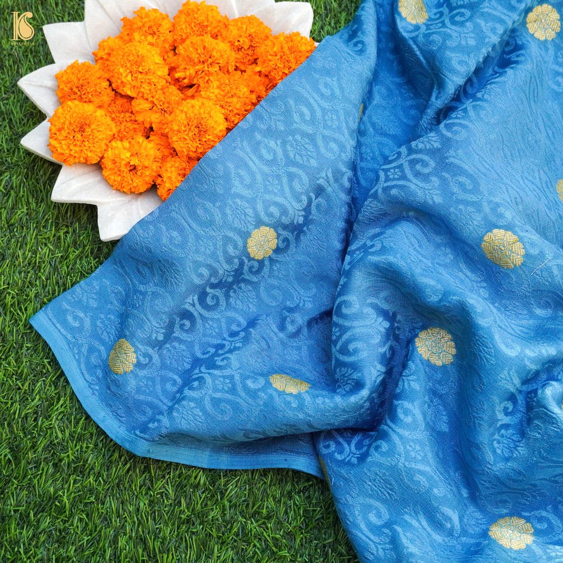 Handloom Banarasi Tanchoi Silk Fabric