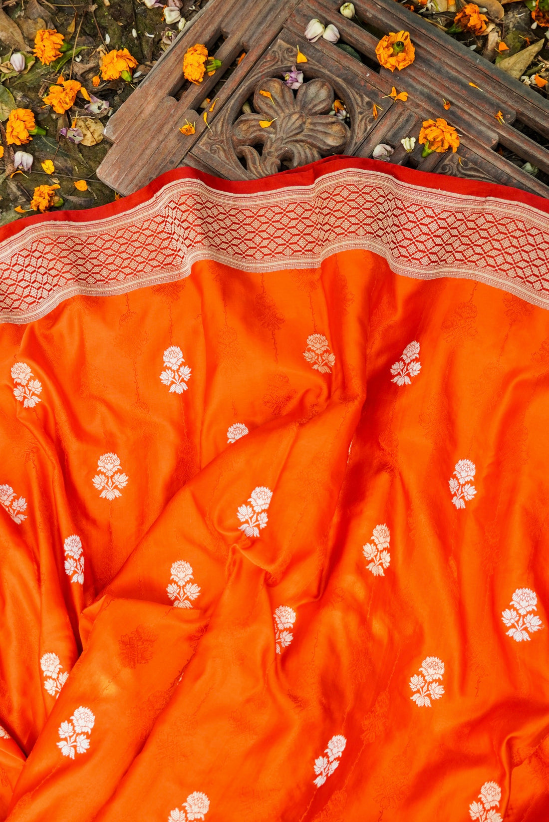 Handloom Banarasi Silk Tanchoi Kadwa Saree