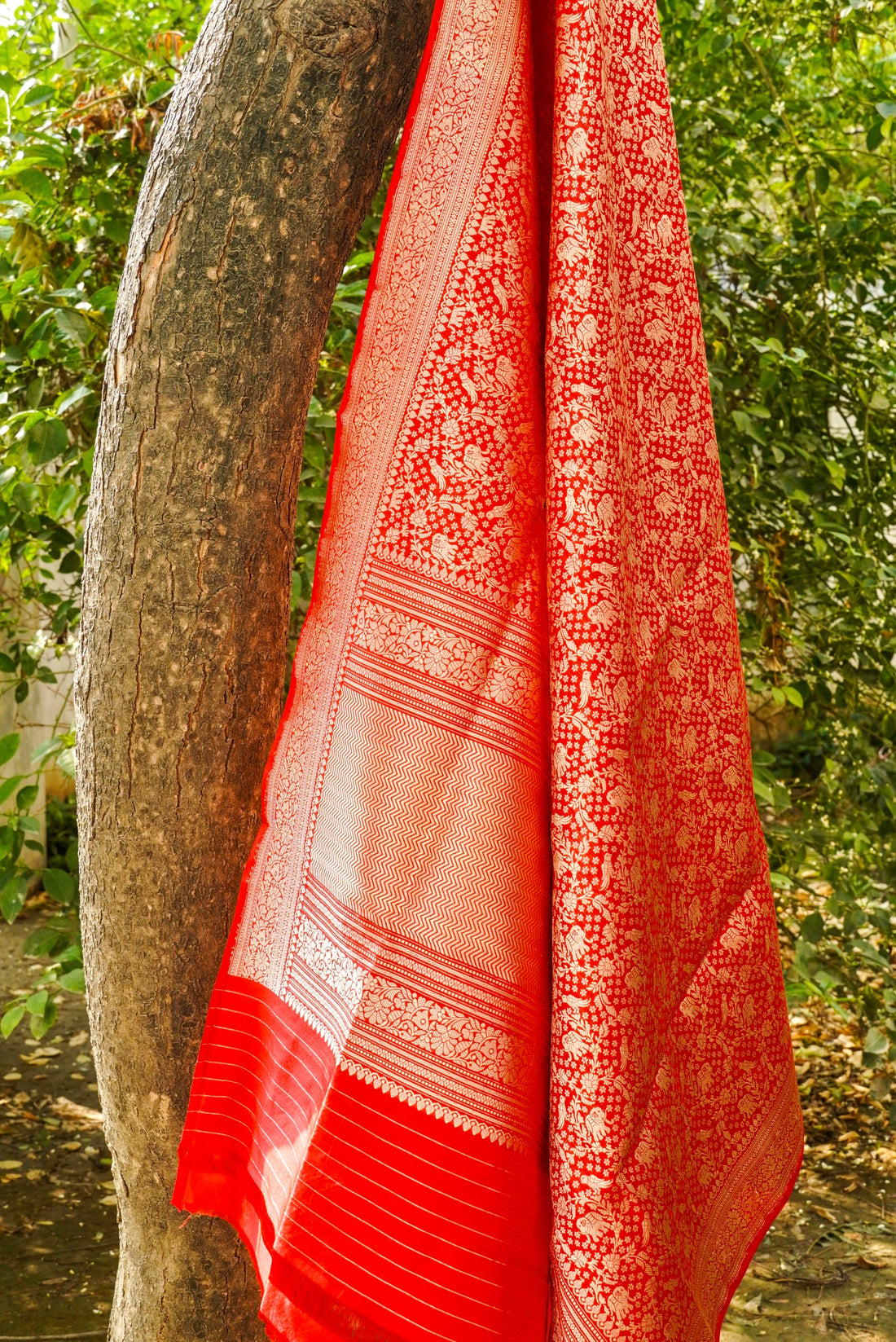 Handloom Banarasi Katan Silk Shikargah Dupatta