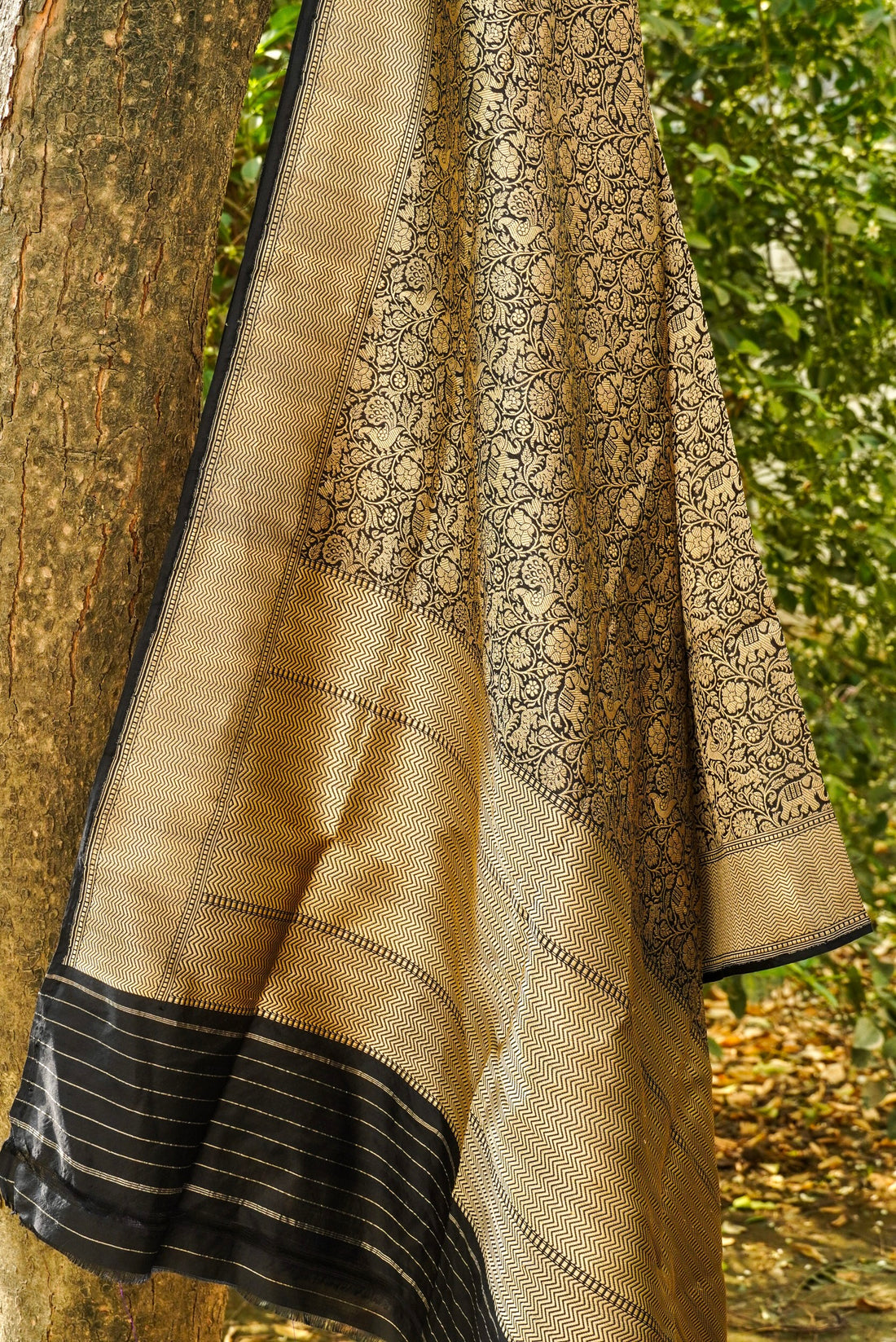 Handloom Banarasi Katan Silk Shikargah Dupatta