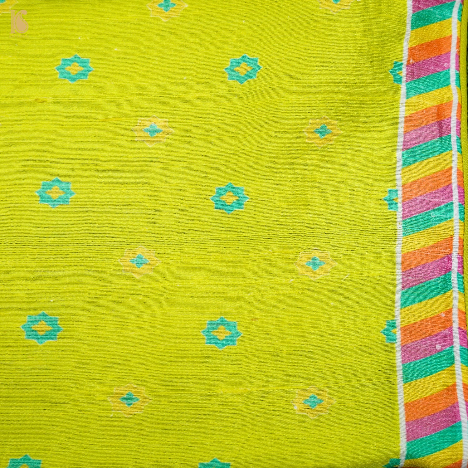 NILUFER -Bird Flower Green Pure Raw Silk Print Saree - Khinkhwab