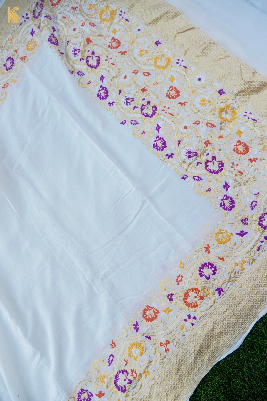 Handwoven Banarasi Georgette Dupatta with Floral Meenakari