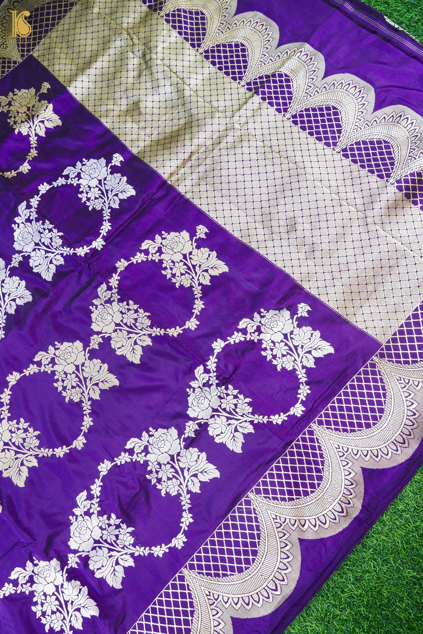 Handloom Banarasi Katan Silk Kadwa Saree