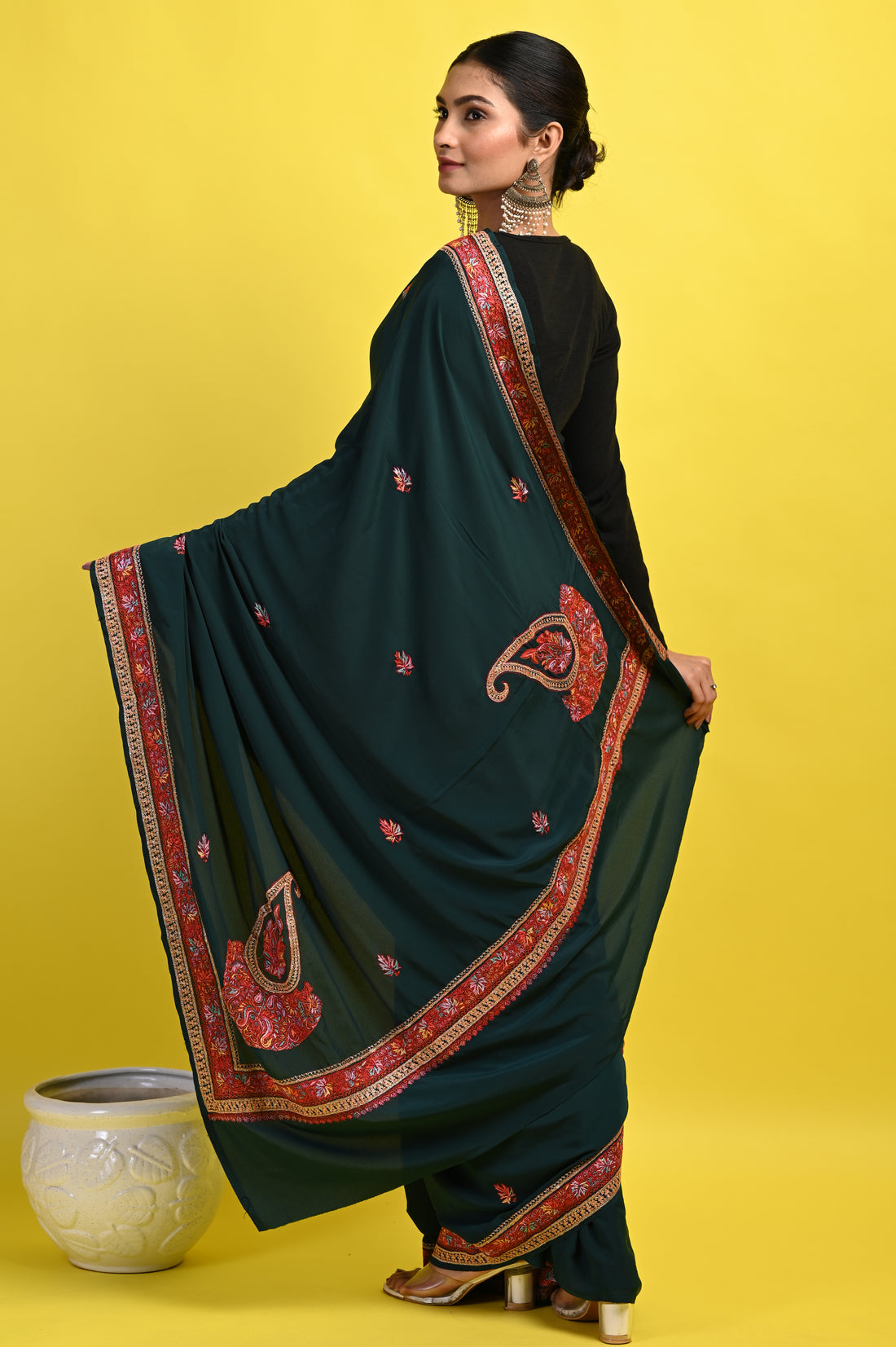 Pure Crepe Chinon Silk Sozni Work Kashmiri Saree