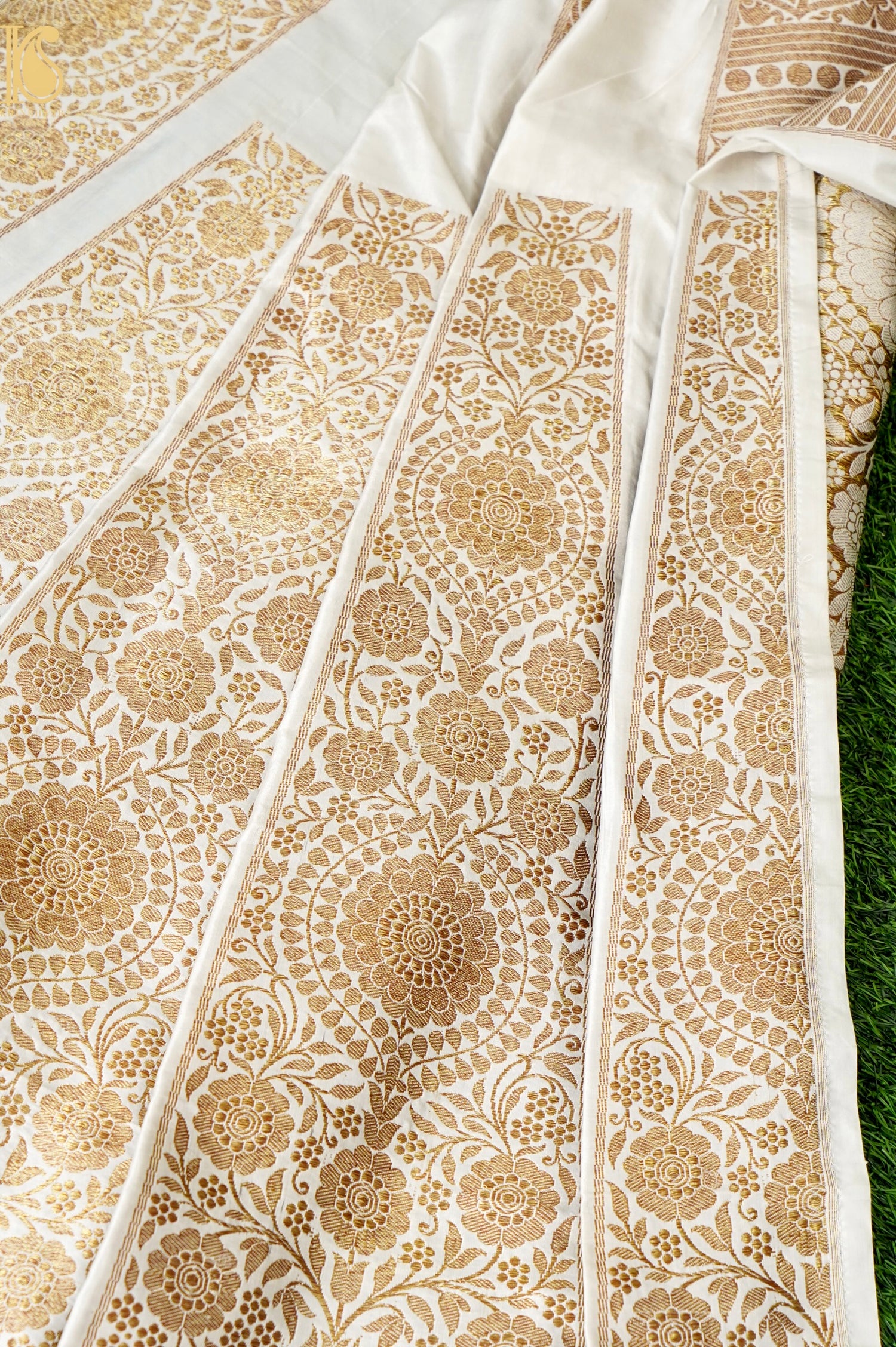 Handloom Banarasi Katan Silk Kalidar Neerja Lehenga