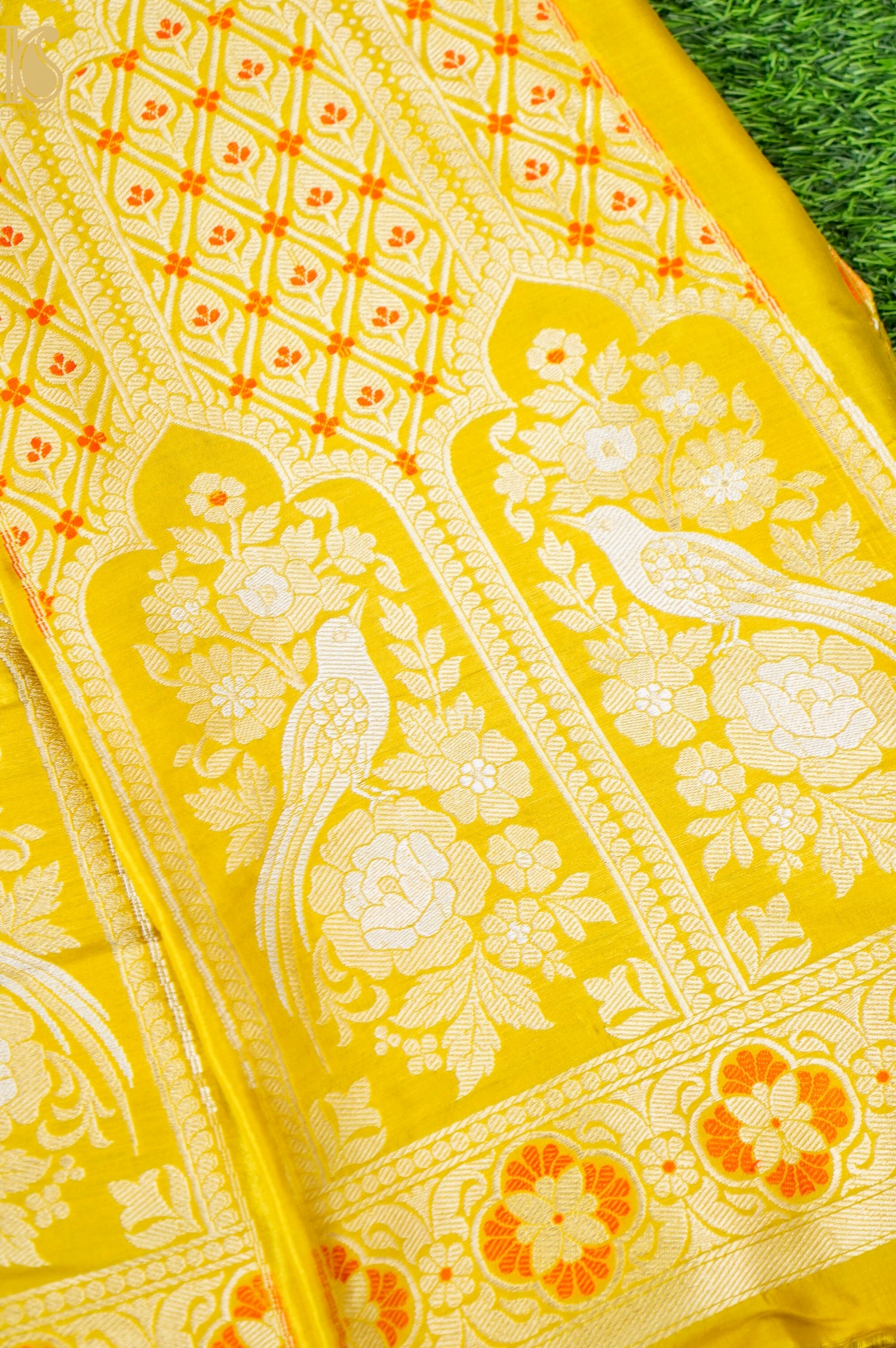 Handloom Banarasi Katan Silk Kalidar Pakhee Lehenga