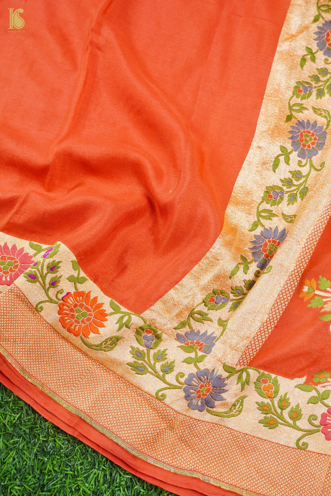 Handwoven Banarasi Georgette Dupatta with Floral Meenakari