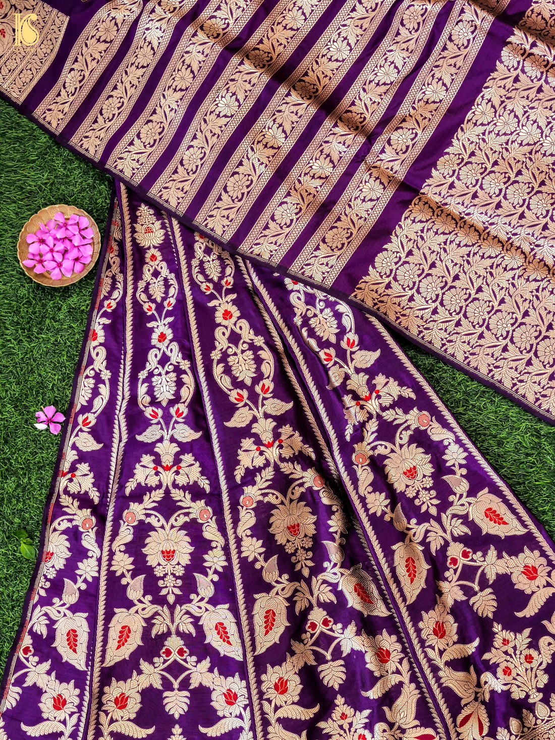 Handloom Banarasi Katan Silk Kalidar Pankhuri Lehenga
