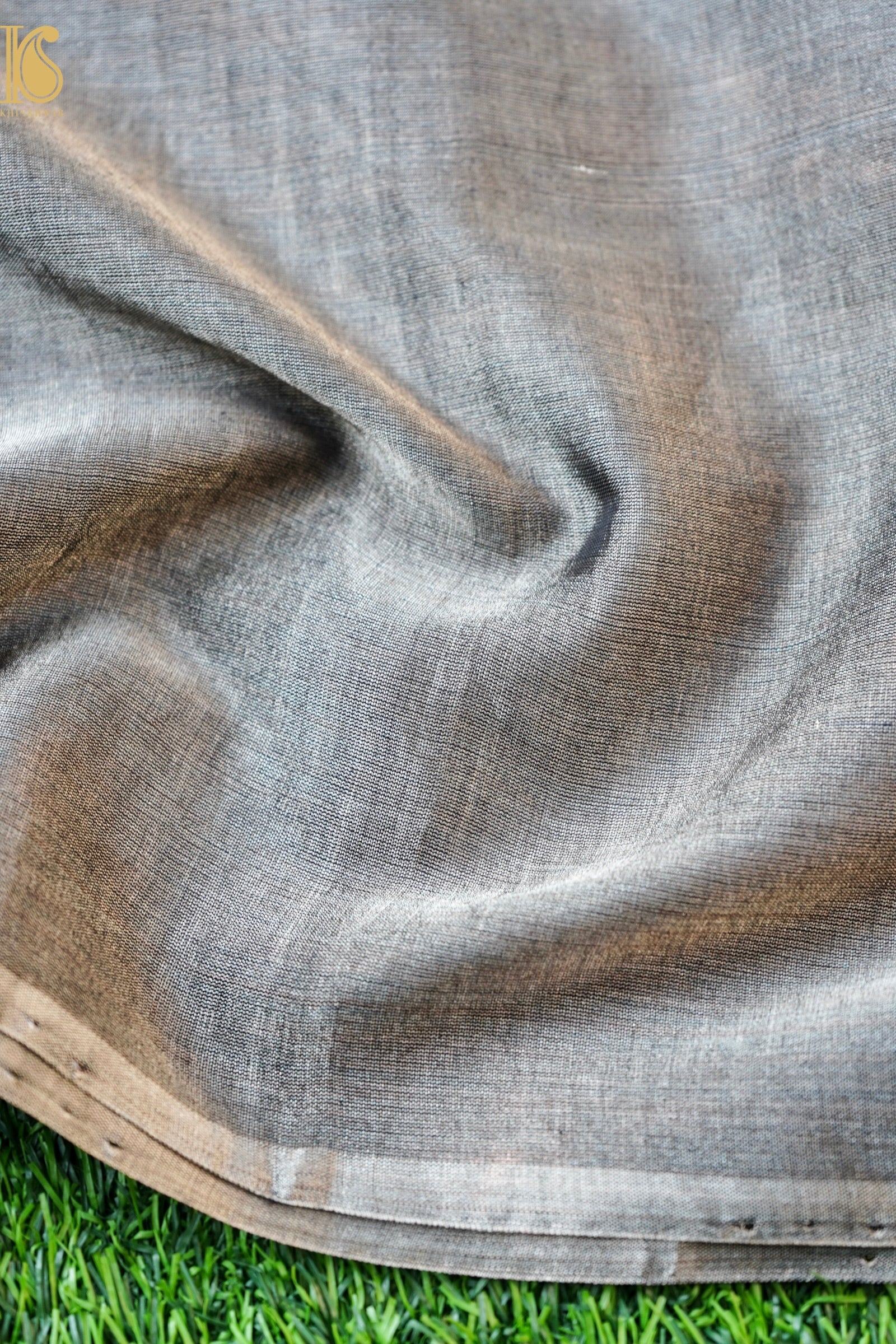 Chanderi Tissue Silk Handwoven Silver Saree