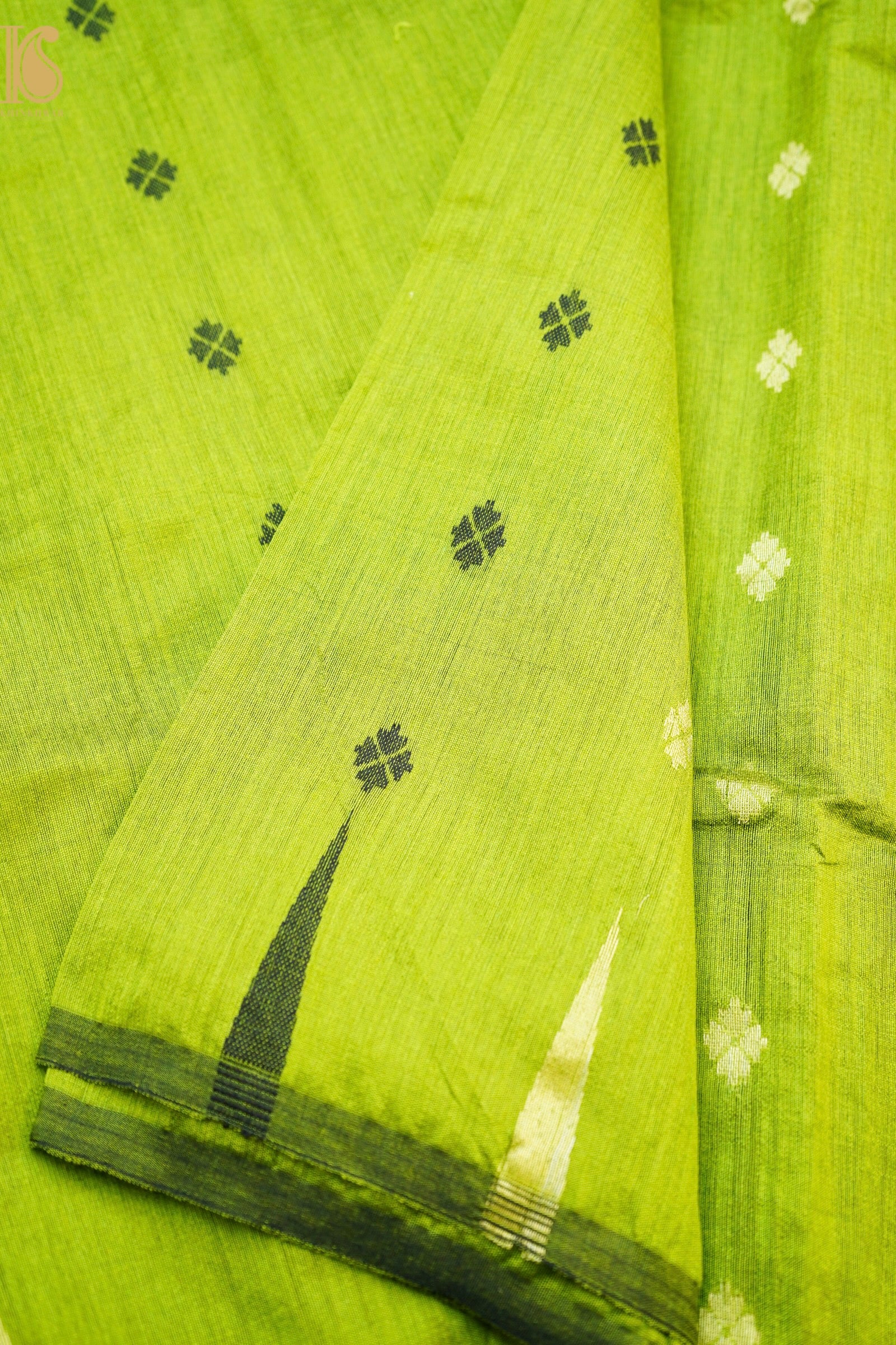 Handloom Dhakai Jamdani Green Saree