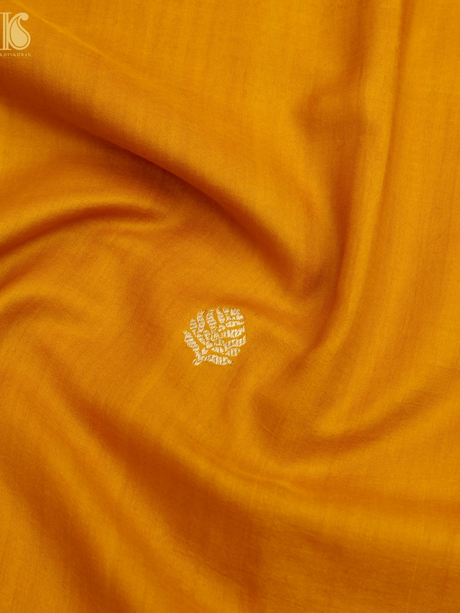 Handloom Banarasi Gajji Silk Meenakari Booti Saree