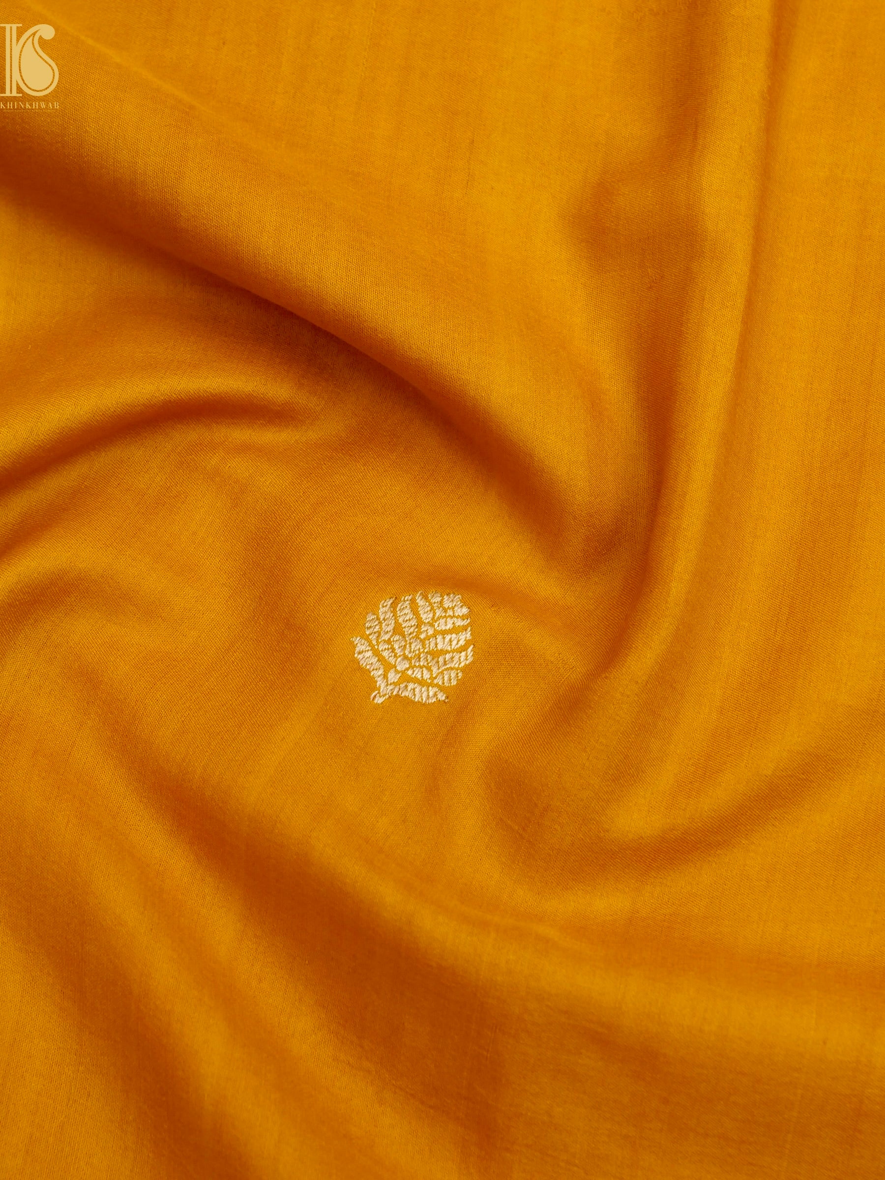 Handloom Banarasi Gajji Silk Meenakari Booti Saree