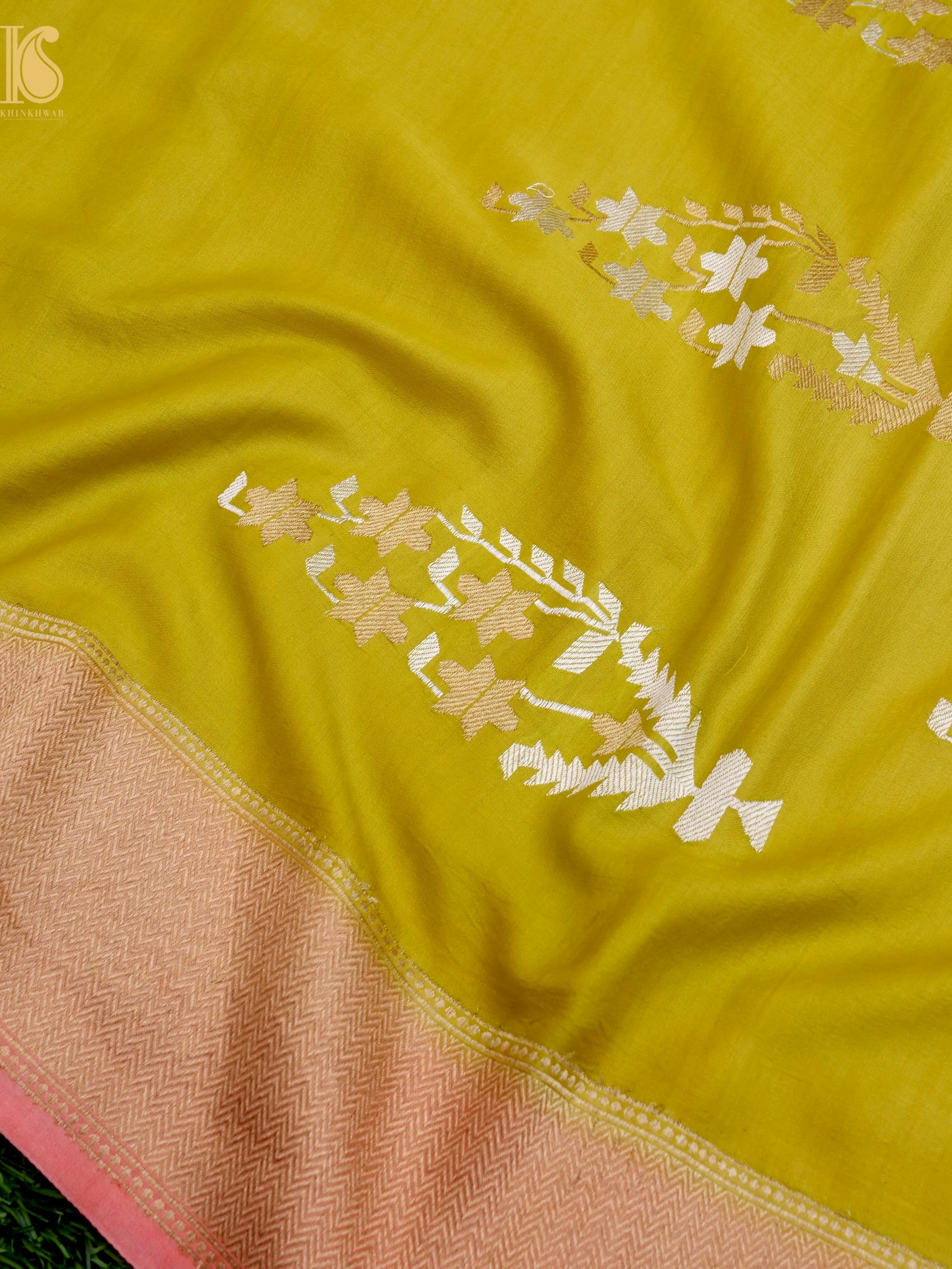 Handloom Banarasi Gajji Silk Meenakari Booti Saree