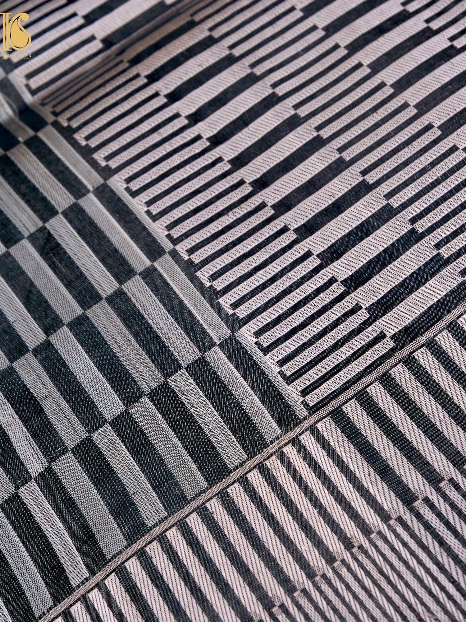 Handwoven Pure Katan Satin Silk Tanchoi Banarasi Saree