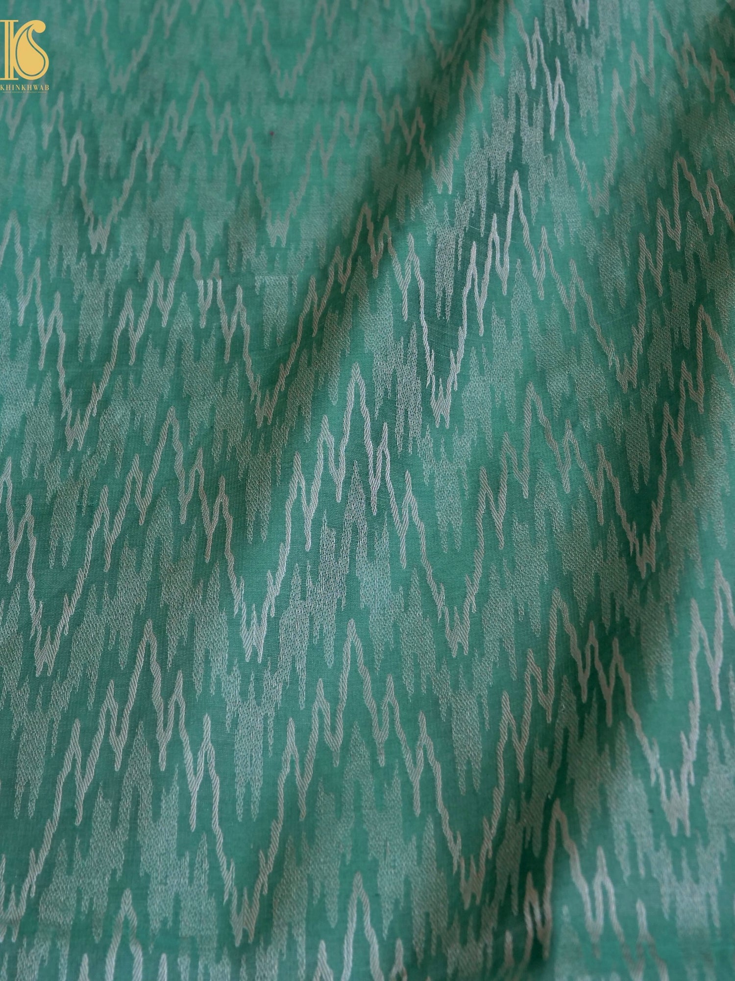 Handloom Banarasi Katan Silk Zari Tanchoi Saree