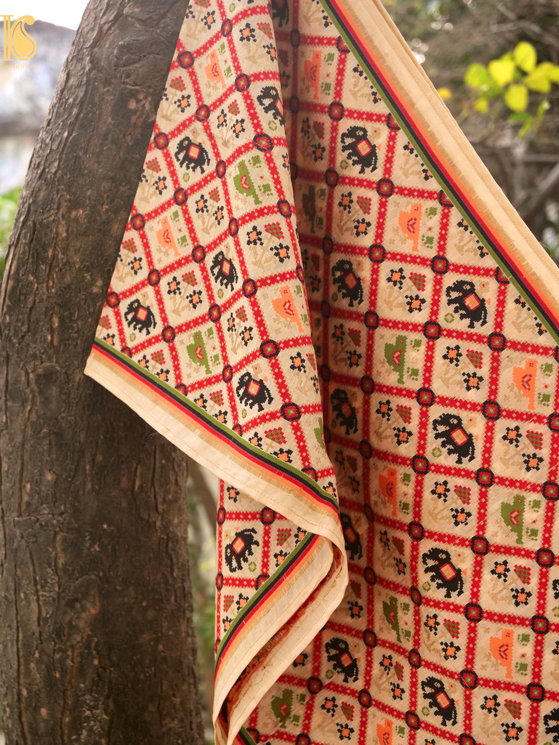 Pure Chiniya Silk Banarasi Woven Stole