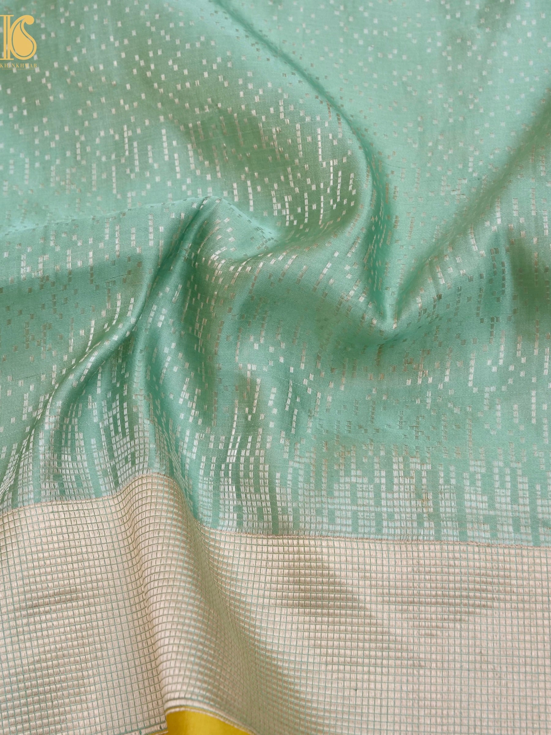 Handwoven Pure Katan Satin Silk Tanchoi Banarasi Saree