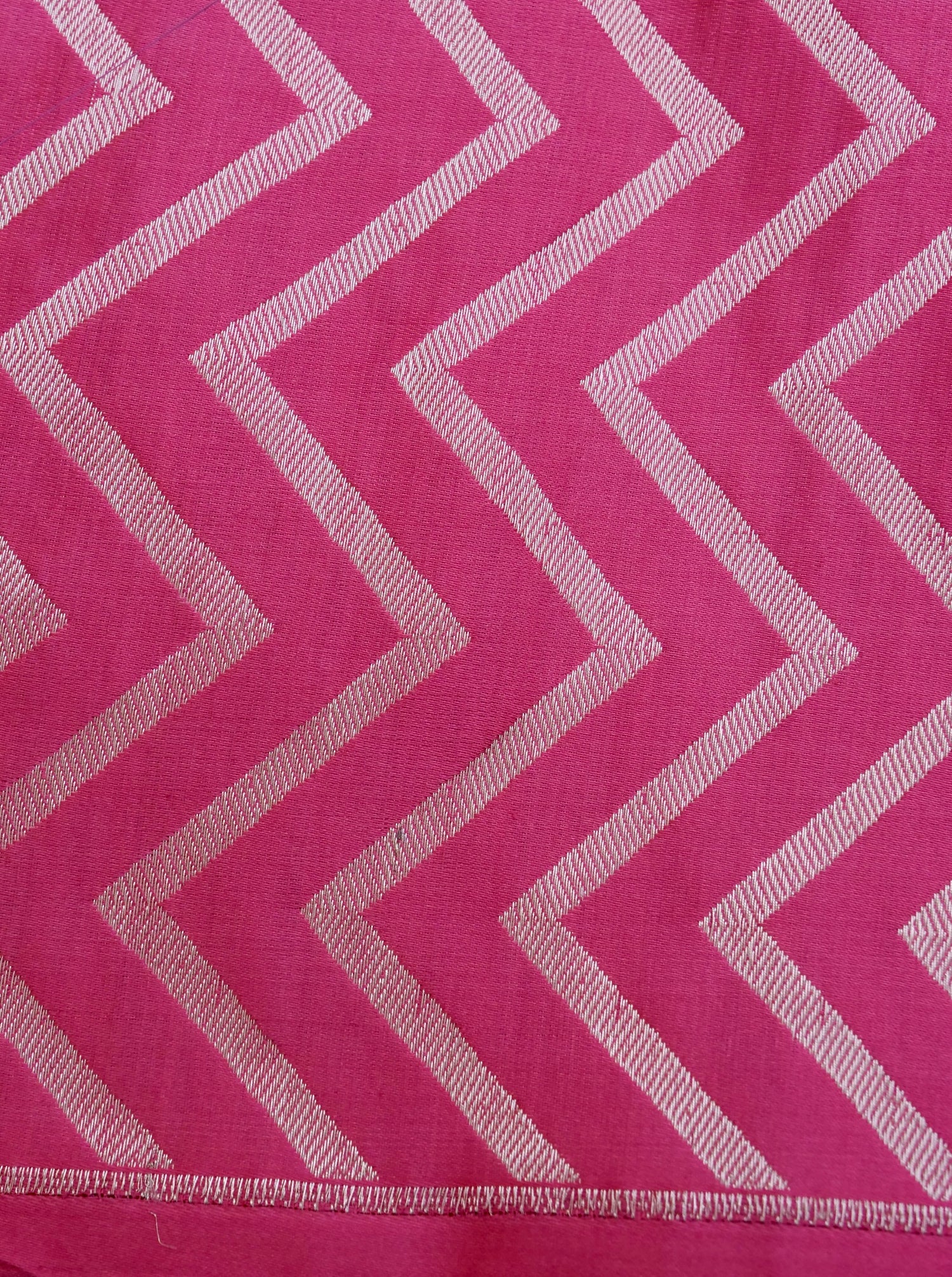 Handloom Banarasi Katan Silk Zari Tanchoi Saree