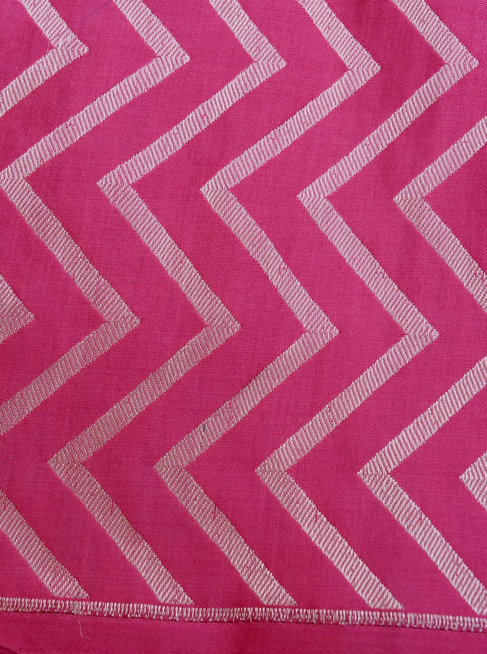 Handloom Banarasi Katan Silk Zari Tanchoi Saree