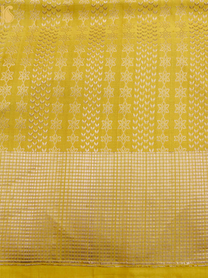 Handwoven Pure Katan Satin Silk Tanchoi Banarasi Saree