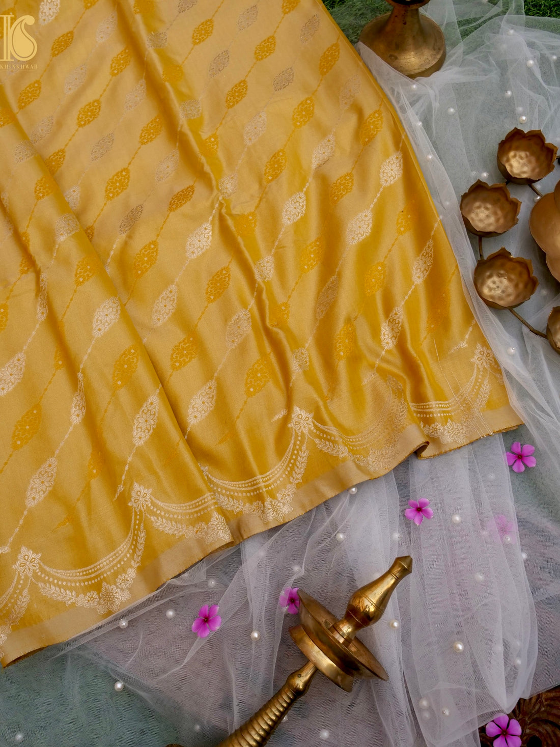 Handloom Banarasi Katan Silk Ektara Saree