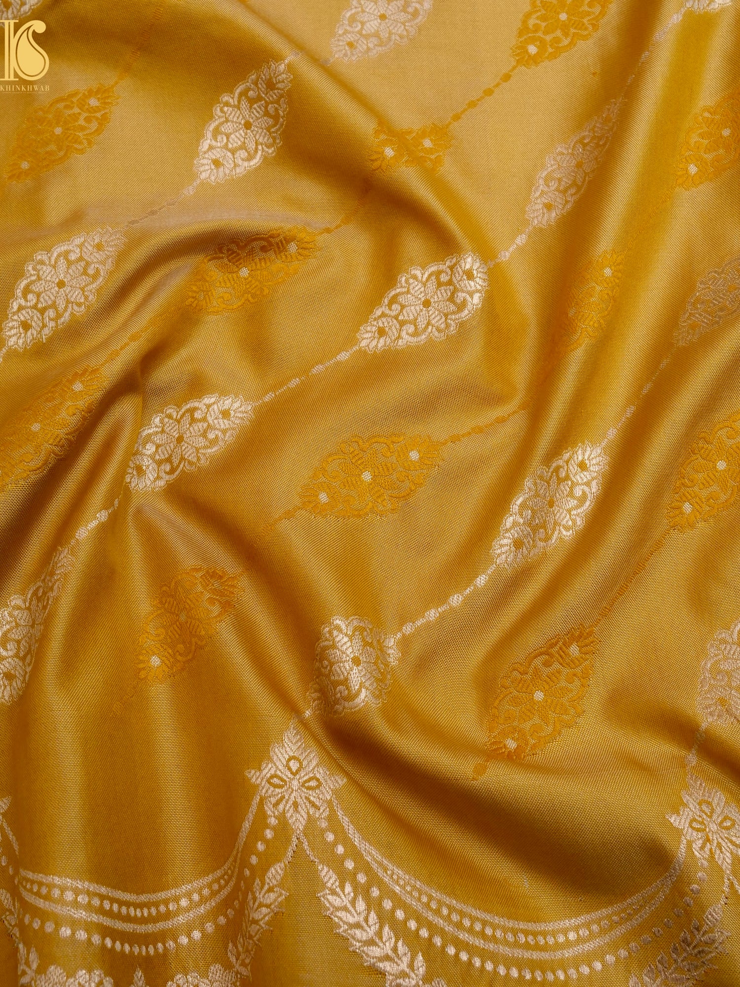 Handloom Banarasi Katan Silk Ektara Saree