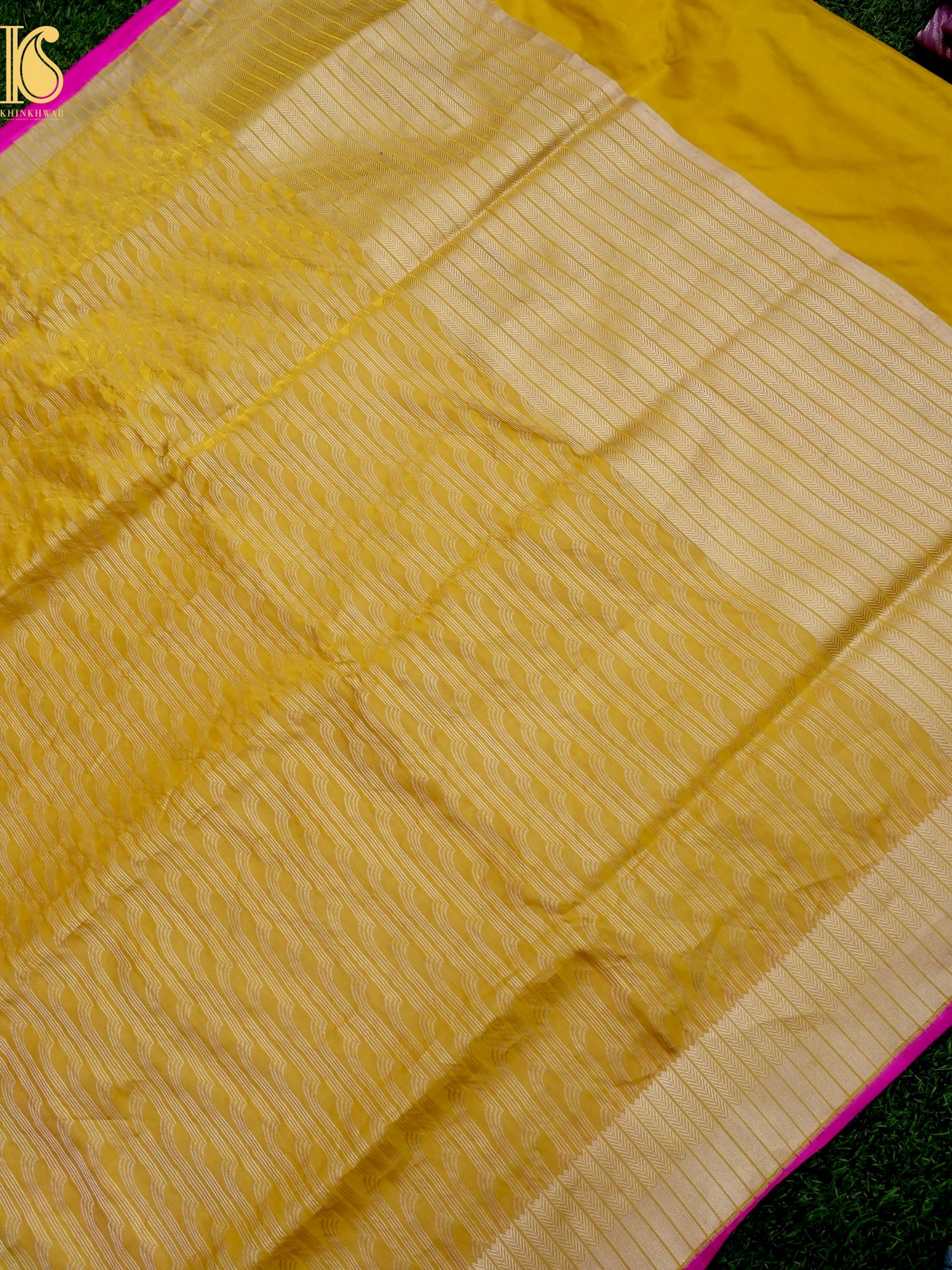 Handloom Banarasi Katan Silk Zari Tanchoi Saree