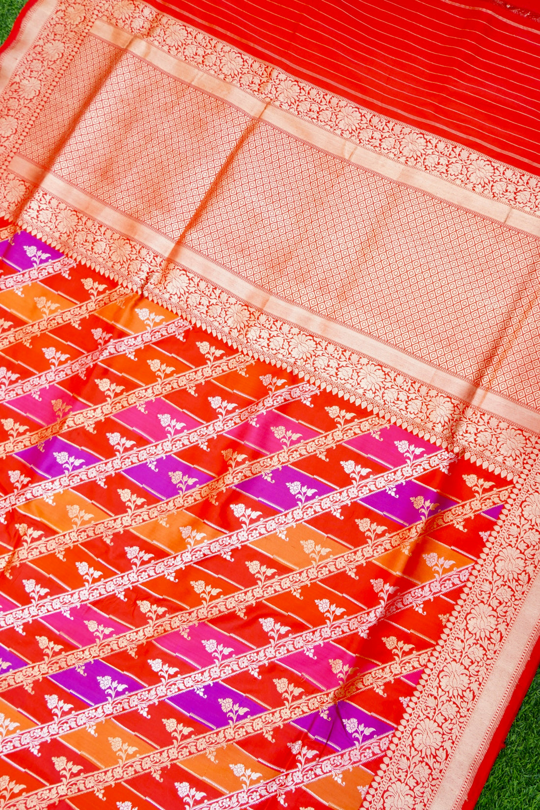 Handloom Banarasi Kadwa Rangkat Katan Silk Saree