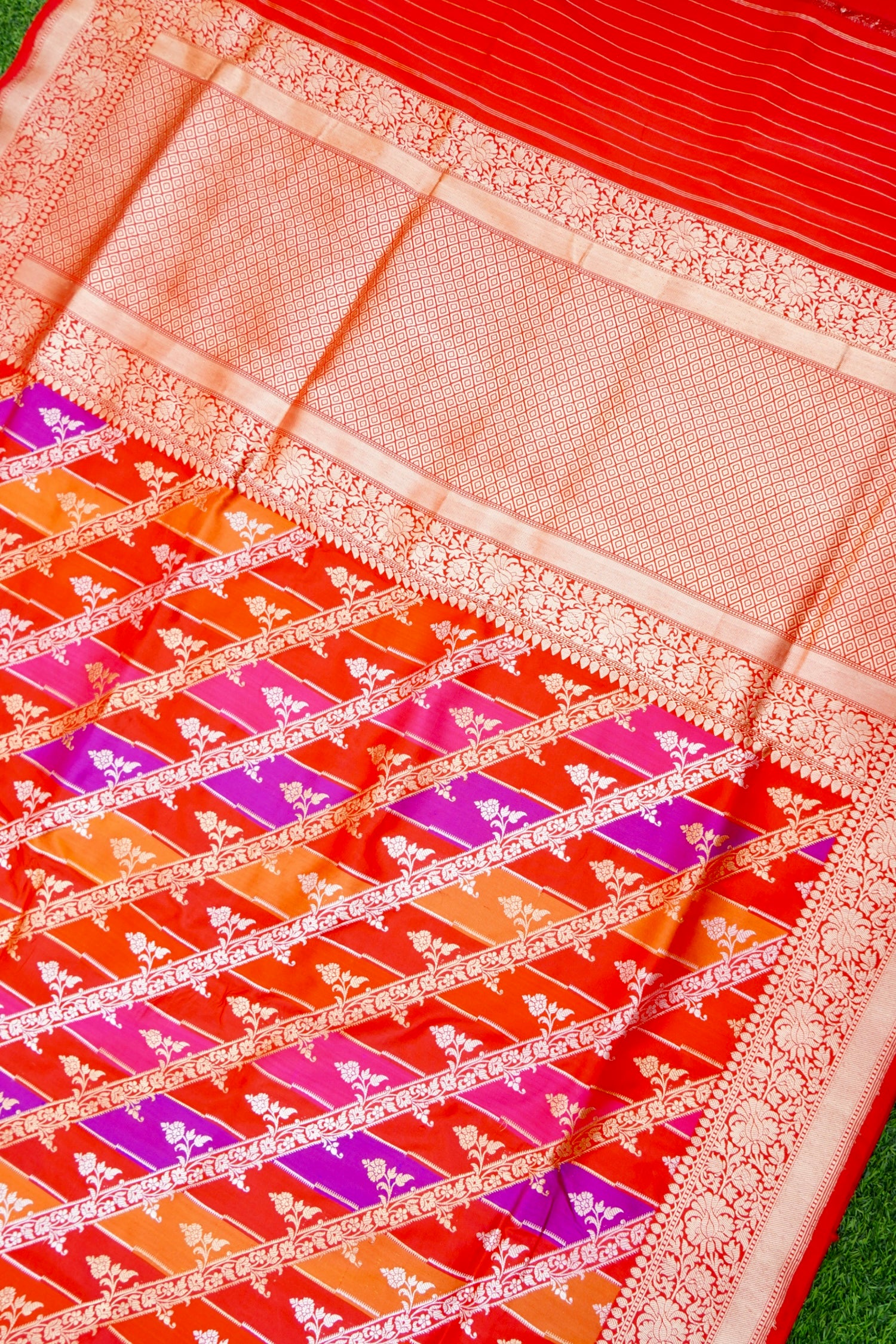 Handloom Banarasi Kadwa Rangkat Katan Silk Saree